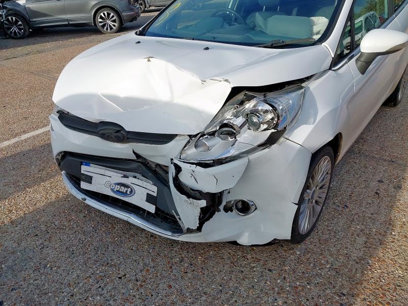 2011 FORD FIESTA TITANIUM 