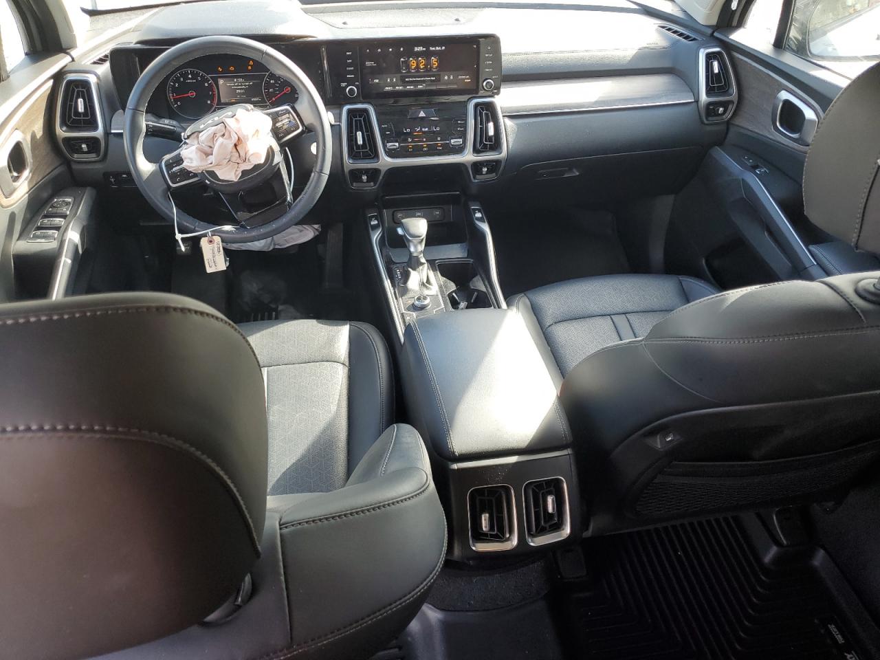 2022 Kia Sorento S VIN: 5XYRLDLC9NG119243 Lot: 82657895