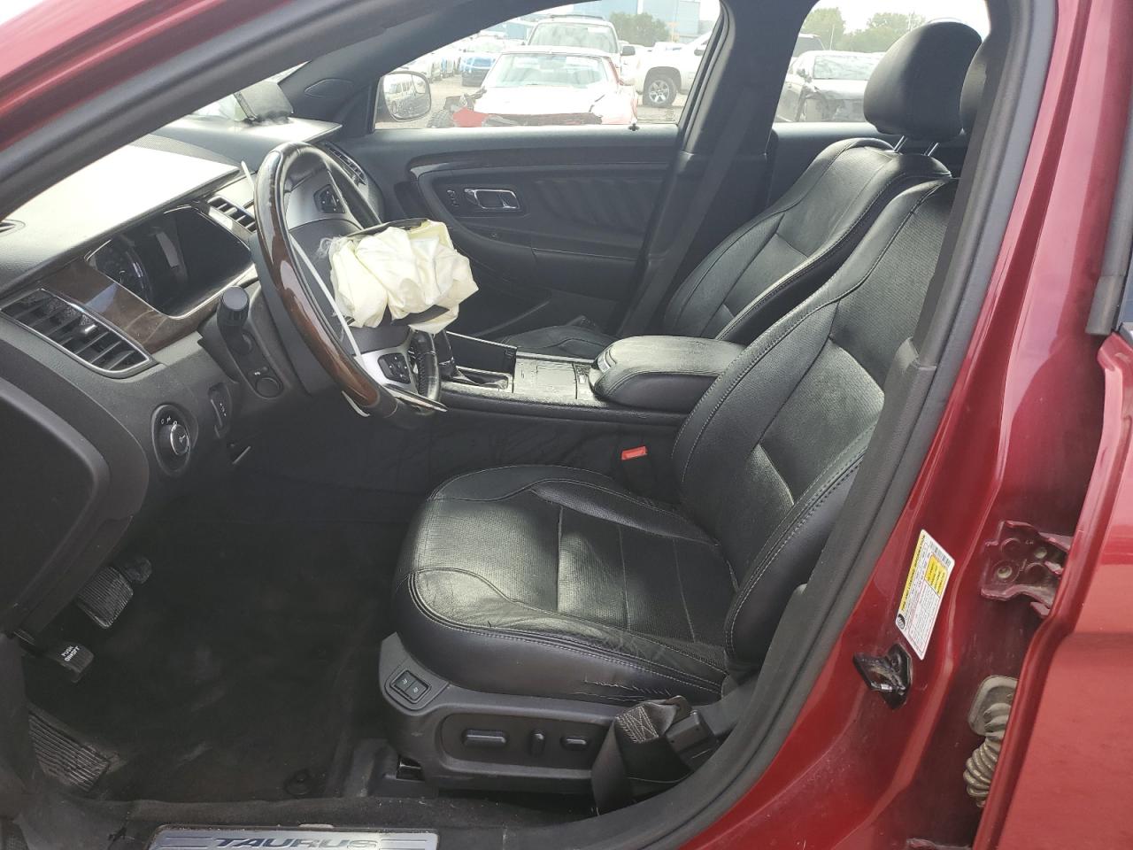 2015 Ford Taurus Limited VIN: 1FAHP2F82FG133453 Lot: 81984095