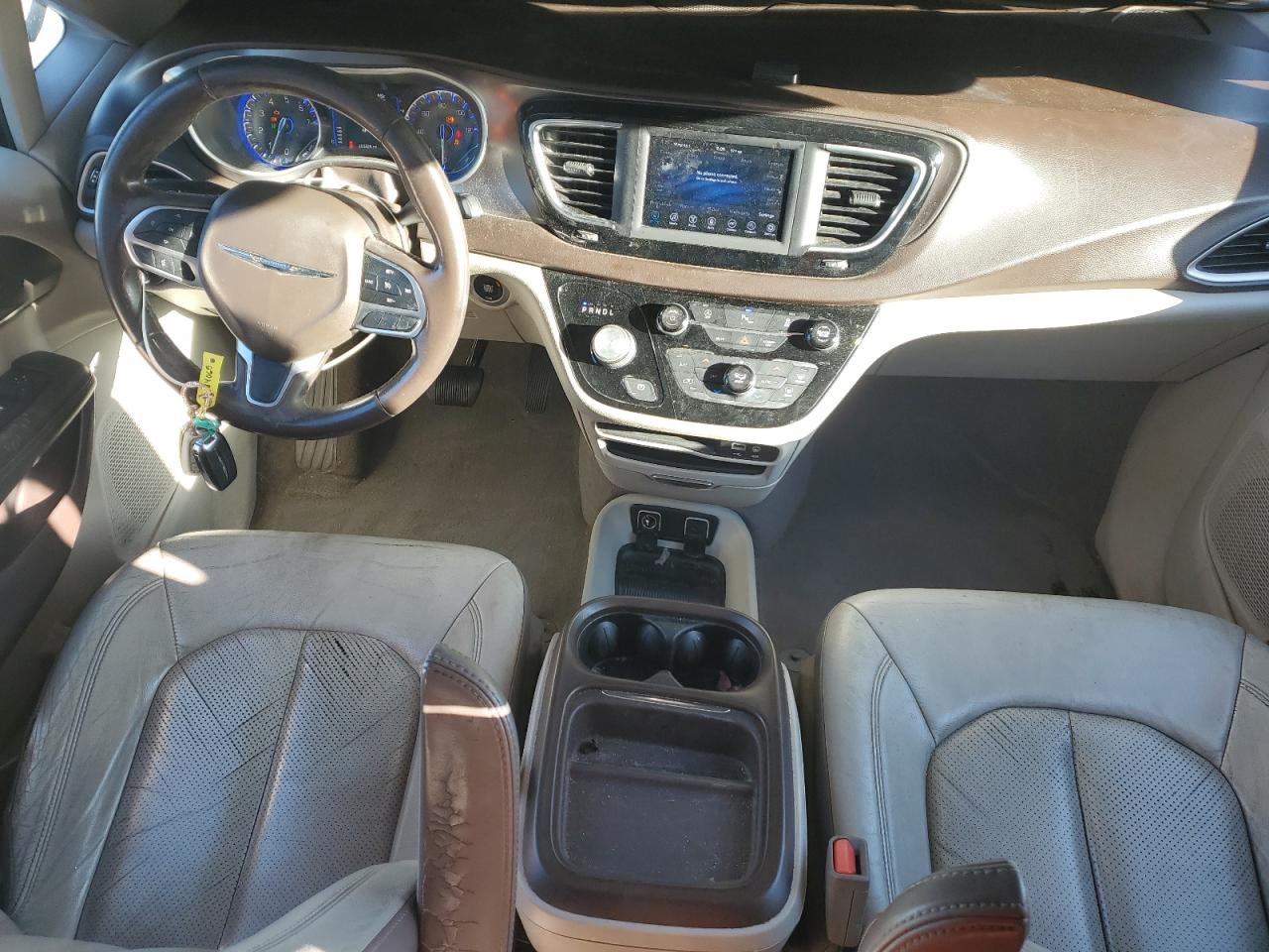 2018 Chrysler Pacifica Touring L VIN: 2C4RC1BG2JR142100 Lot: 82684065