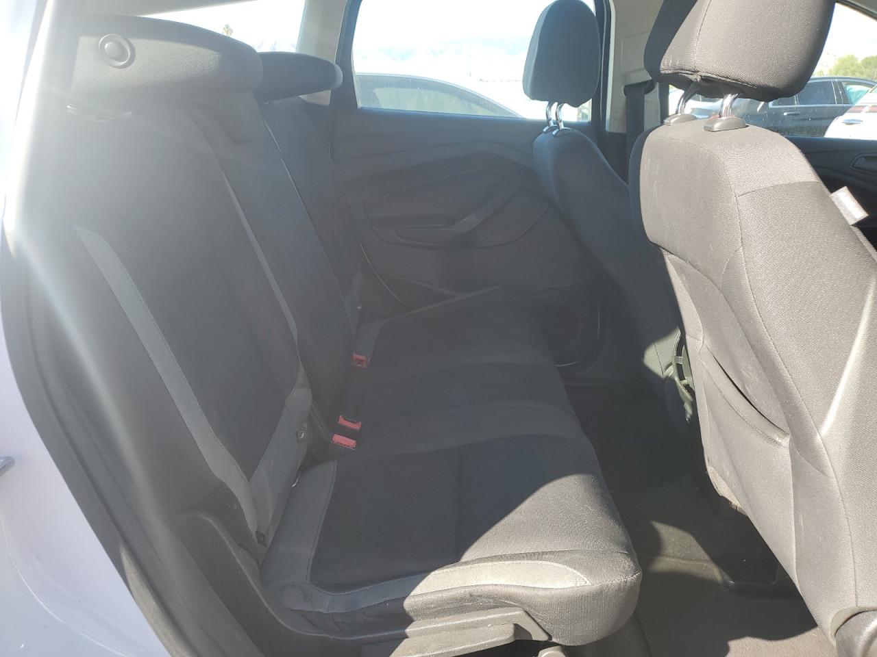 2016 Ford Escape S VIN: 1FMCU0F79GUB25549 Lot: 82638525