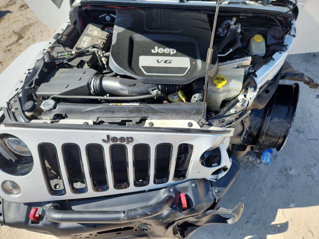 2015 Jeep Wrangler Unlimited Sahara VIN: 1C4BJWEG7FL720109 Lot: 82649855