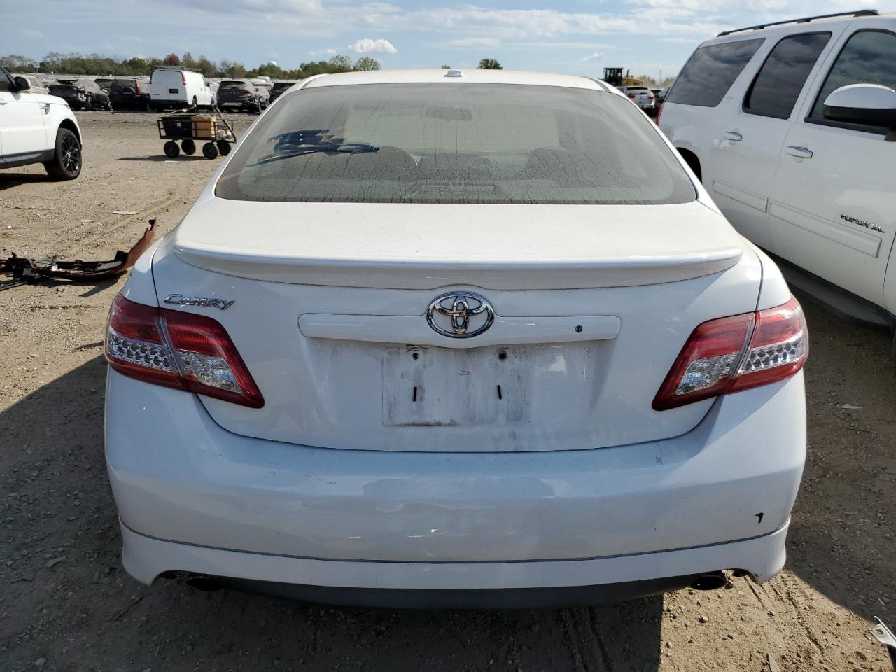 2011 Toyota Camry Base VIN: 4T1BF3EK0BU695316 Lot: 84948705