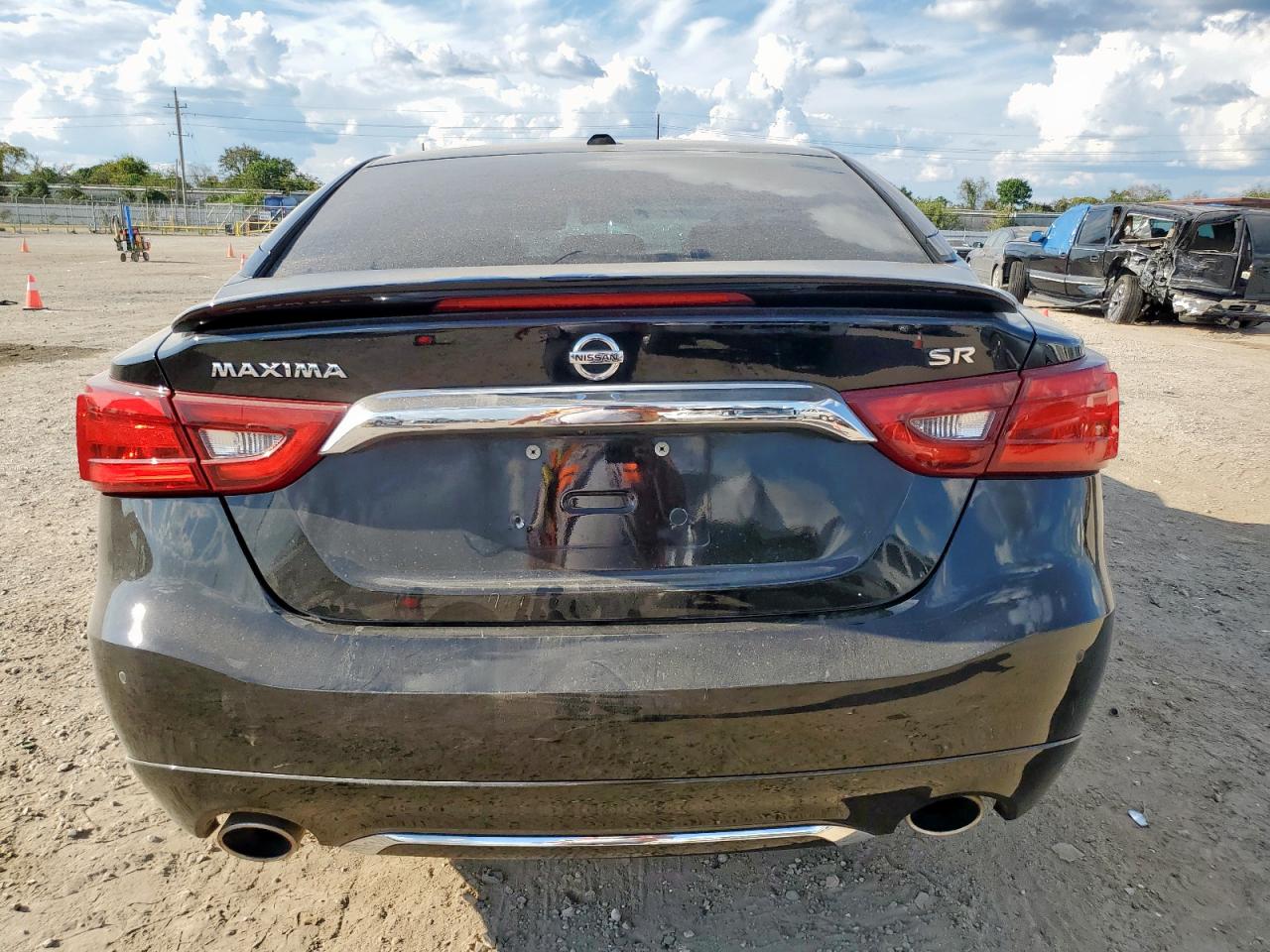 2017 Nissan Maxima 3.5S VIN: 1N4AA6AP2HC433013 Lot: 82359795