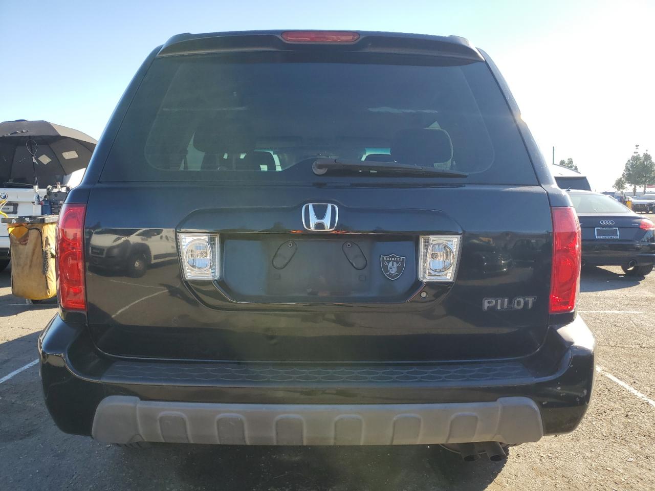 2005 Honda Pilot Lx VIN: 2HKYF18155H567075 Lot: 89555435