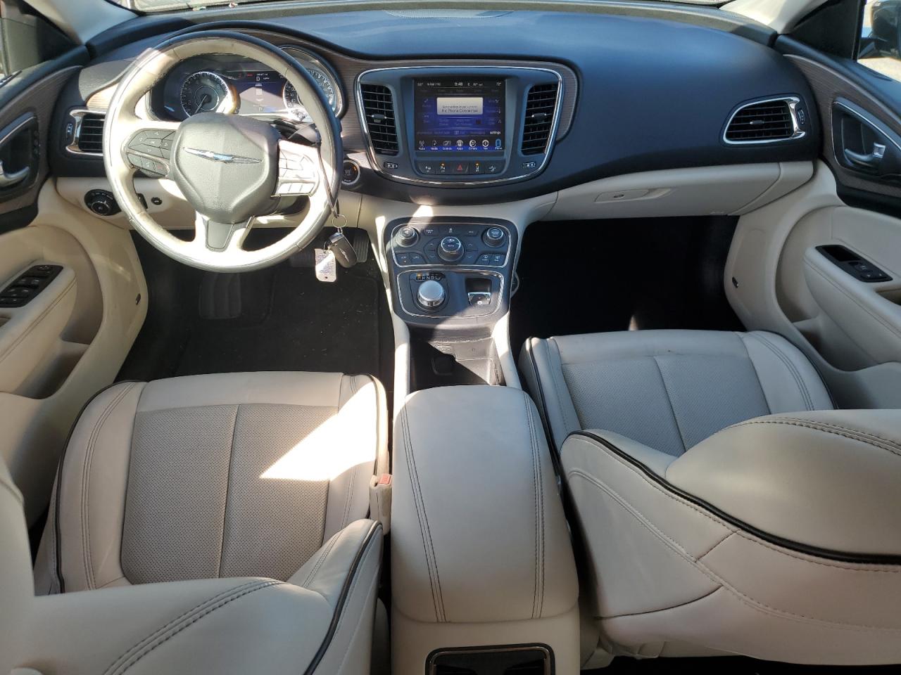 2015 Chrysler 200 C VIN: 1C3CCCCBXFN606649 Lot: 84811825