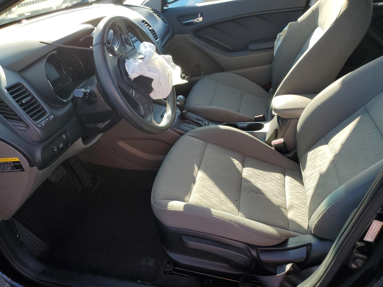 2015 Kia Forte Lx VIN: KNAFK4A61F5425878 Lot: 82317925