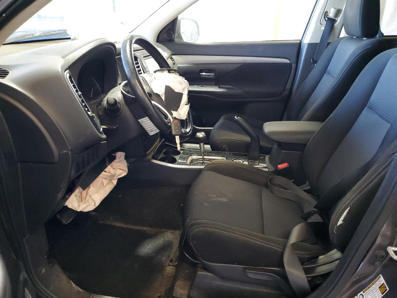 2017 Mitsubishi Outlander Es VIN: JA4AZ2A31HZ012660 Lot: 82304005