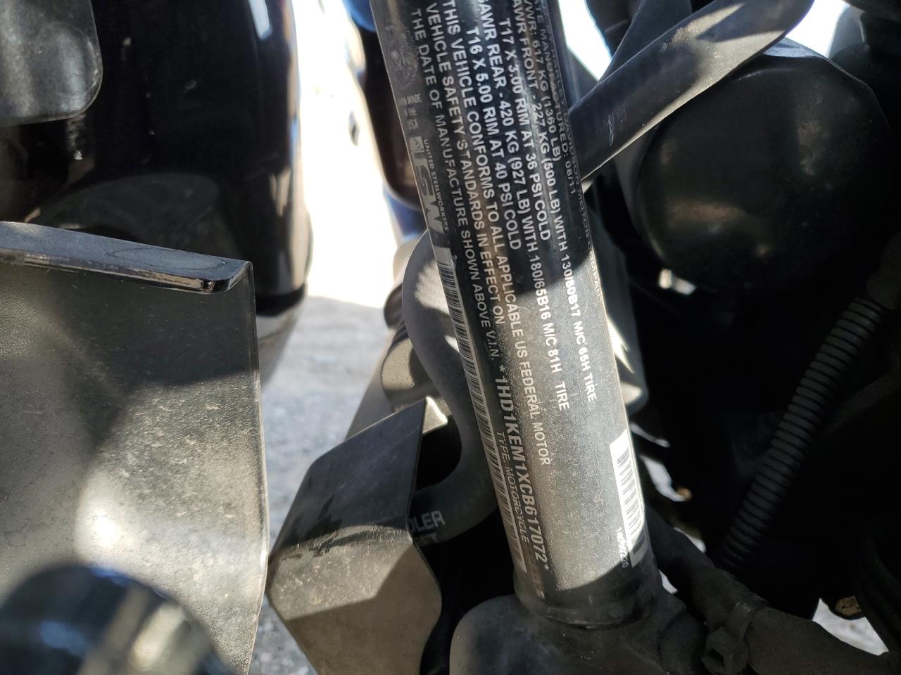 2012 Harley-Davidson Flhtk Electra Glide Ultra Limited VIN: 1HD1KEM1XCB617072 Lot: 84480325