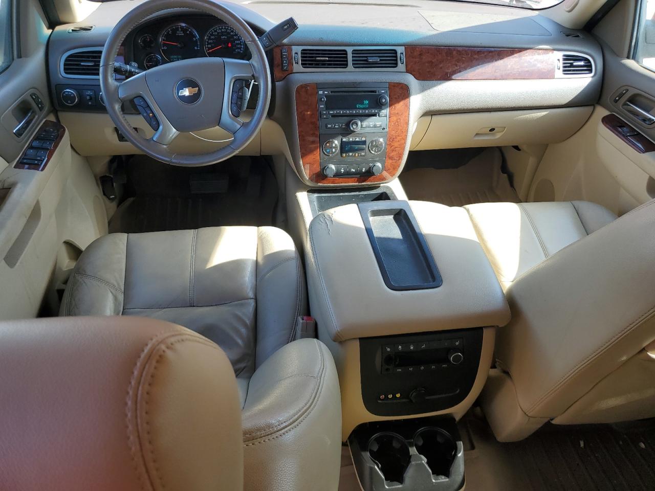 2014 Chevrolet Suburban K1500 Lt VIN: 1GNSKJE74ER220816 Lot: 85161845