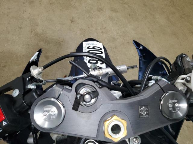 2025 SUZUKI GSX-R600   