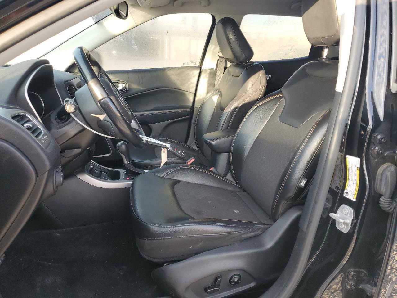 2018 Jeep Compass Latitude VIN: 3C4NJDBB2JT315850 Lot: 86677275