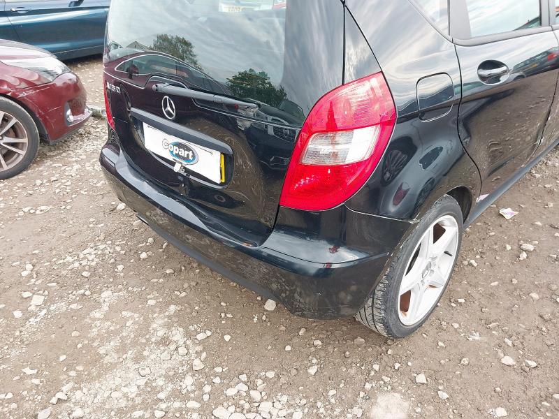 2011 MERCEDES-BENZ A CLASS A160 BLUEEFFICIENCY CLASSIC SE 5DR