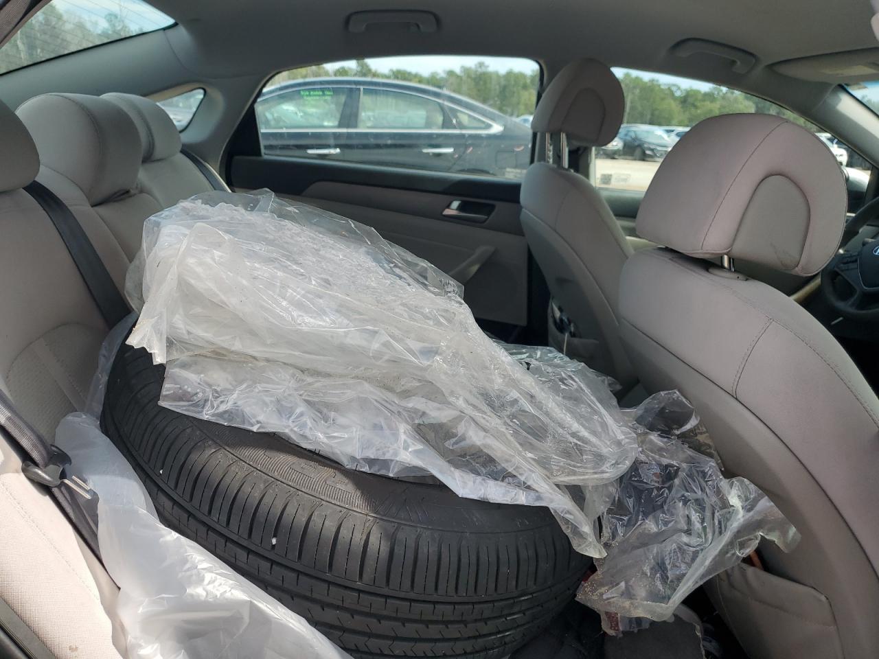 2015 Hyundai Sonata Se VIN: 5NPE24AF0FH246908 Lot: 85599355