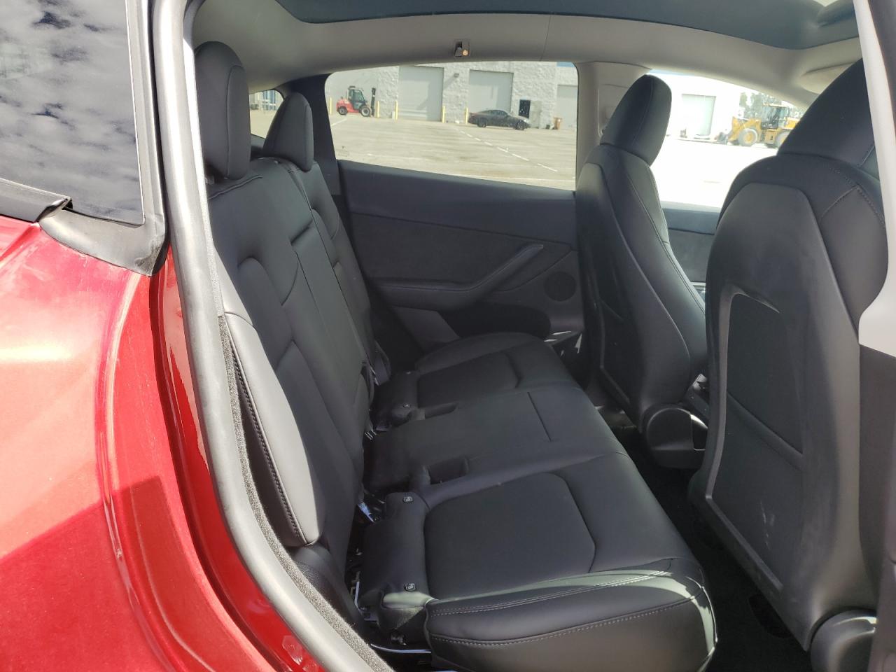 2024 Tesla Model Y VIN: 7SAYGDED6RF028551 Lot: 86297315