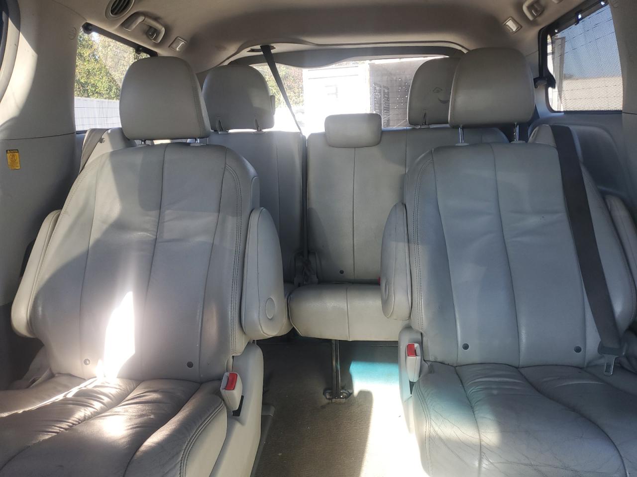 2011 Toyota Sienna Xle VIN: 5TDDK3DC6BS001770 Lot: 87249065