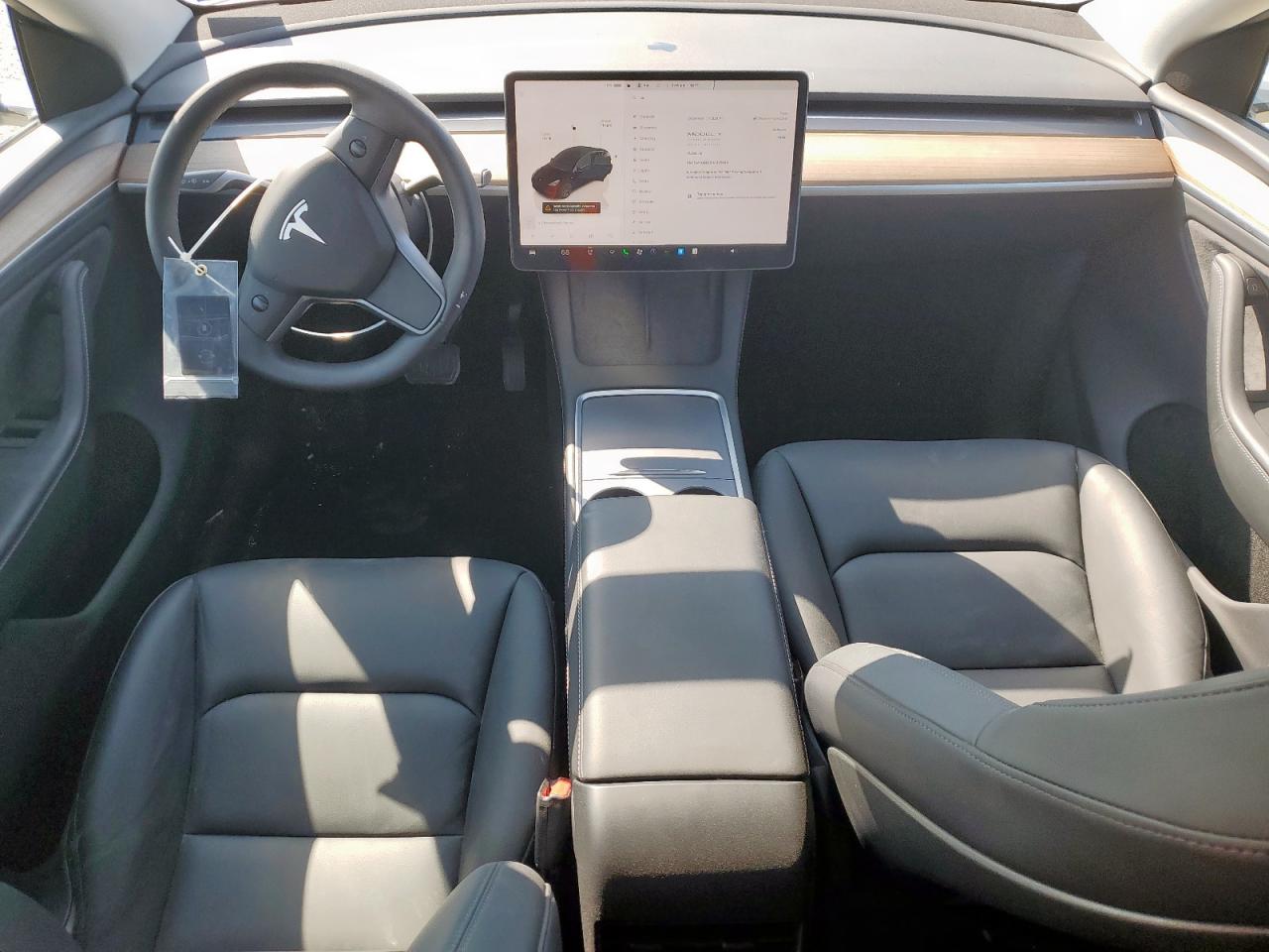 2024 Tesla Model Y VIN: 7SAYGDEE0RA325059 Lot: 89914575