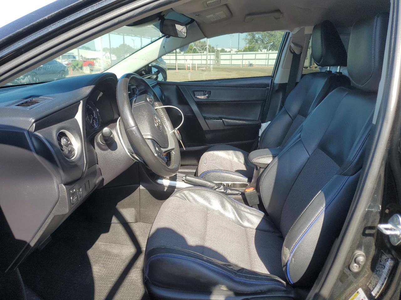 2018 Toyota Corolla L VIN: 5YFBURHE5JP763530 Lot: 81976815