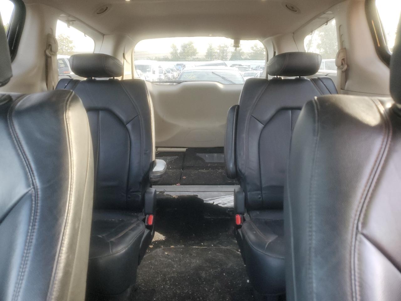 2020 Chrysler Pacifica Touring L VIN: 2C4RC1BG3LR172967 Lot: 84915825