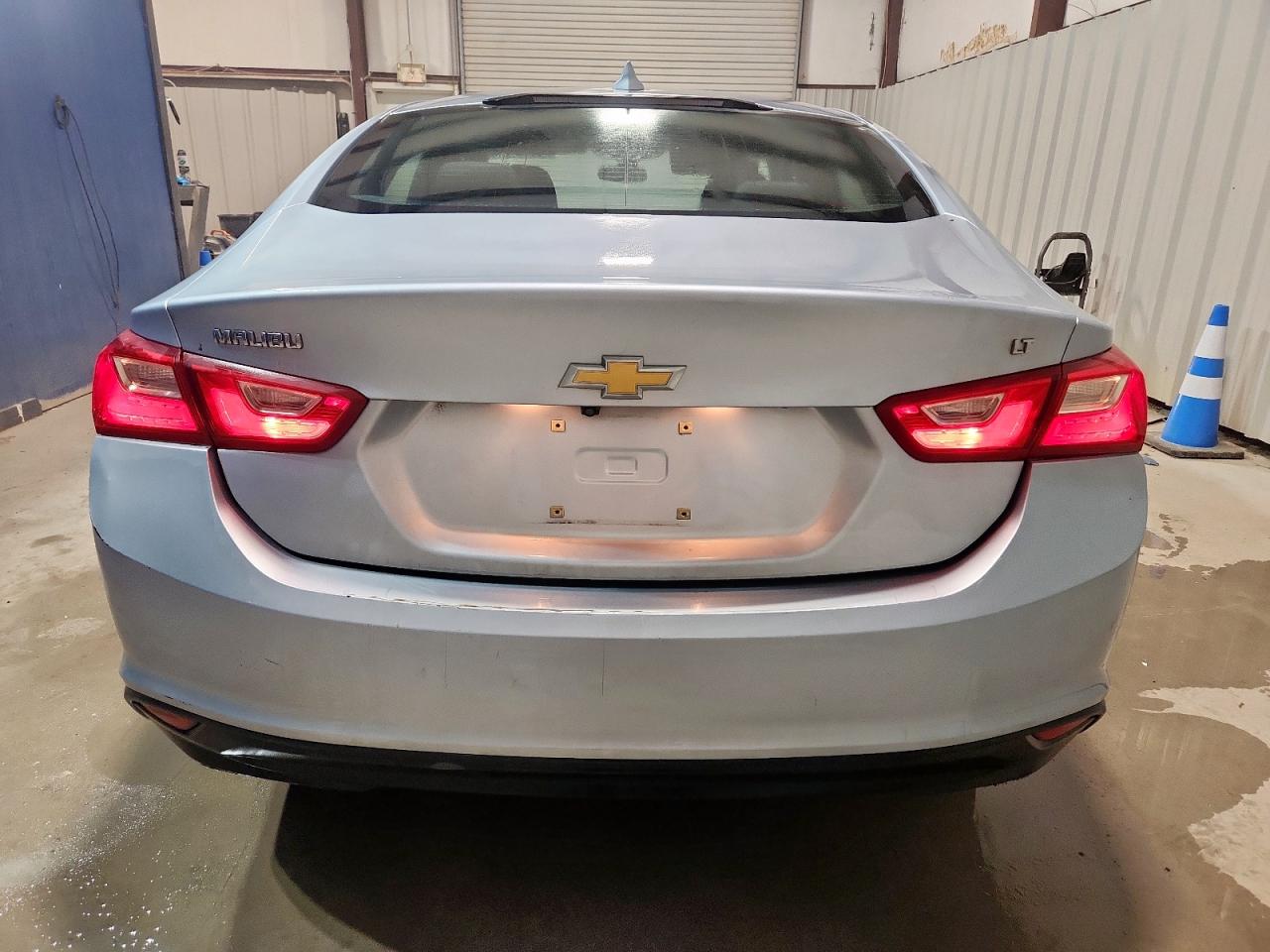 2018 Chevrolet Malibu Lt VIN: 1G1ZD5ST2JF172196 Lot: 81556285
