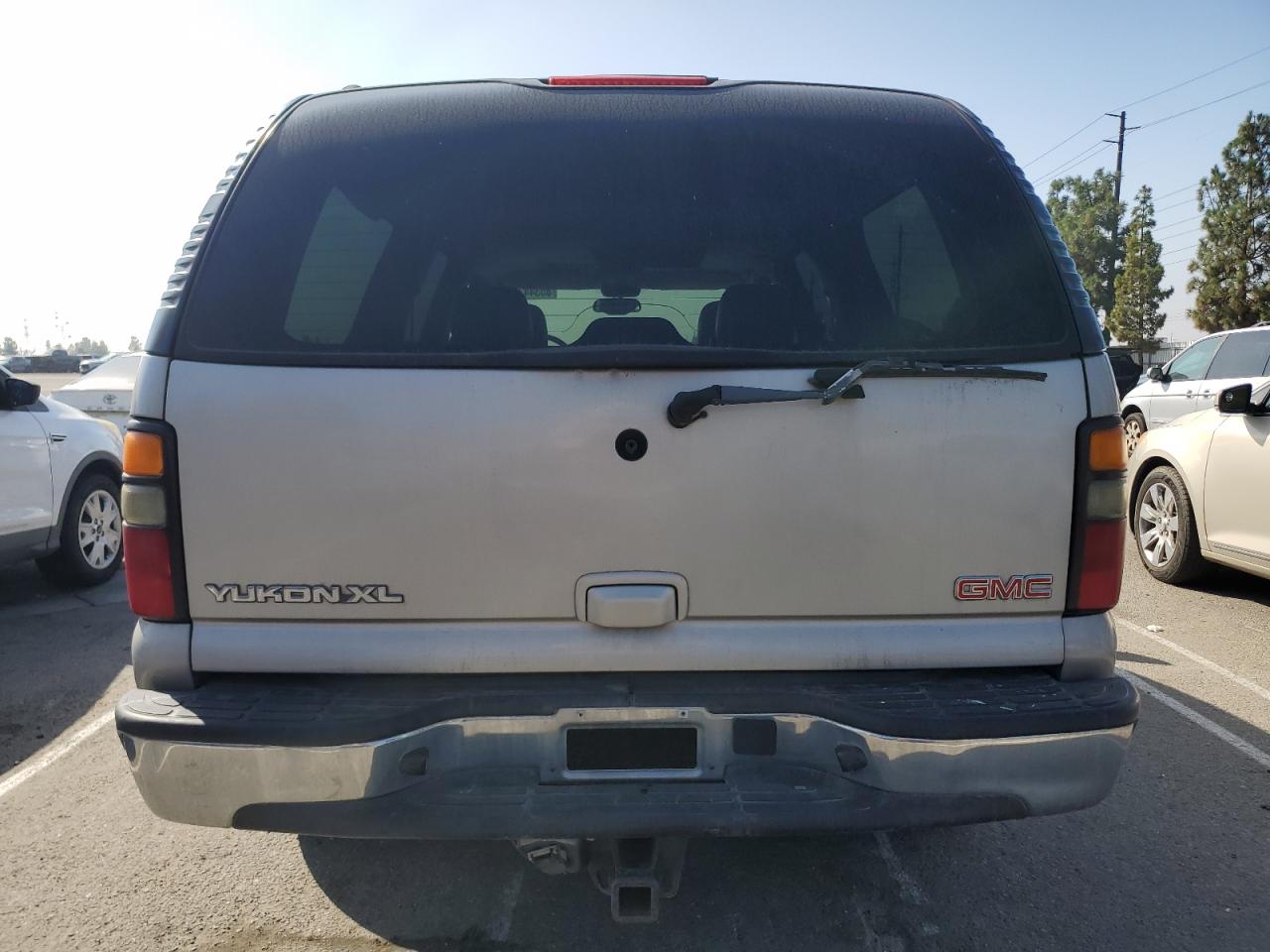 2005 GMC Yukon Xl C1500 VIN: 1GKEC16Z95R129287 Lot: 85344325