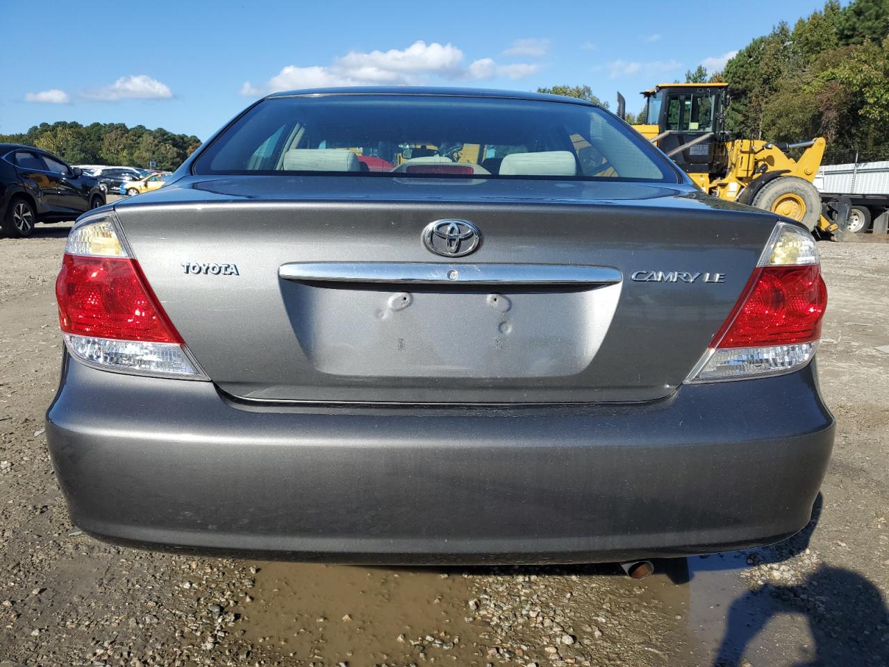 2005 Toyota Camry Le VIN: 4T1BE32K45U504508 Lot: 82257485