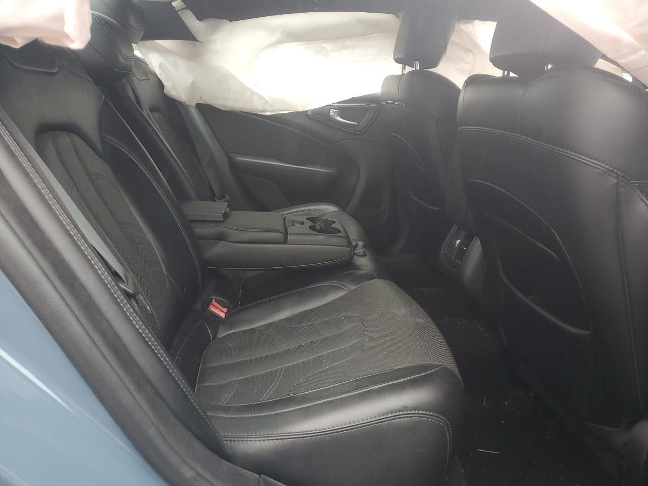 2015 Chrysler 200 S VIN: 1C3CCCBB4FN604428 Lot: 86304685