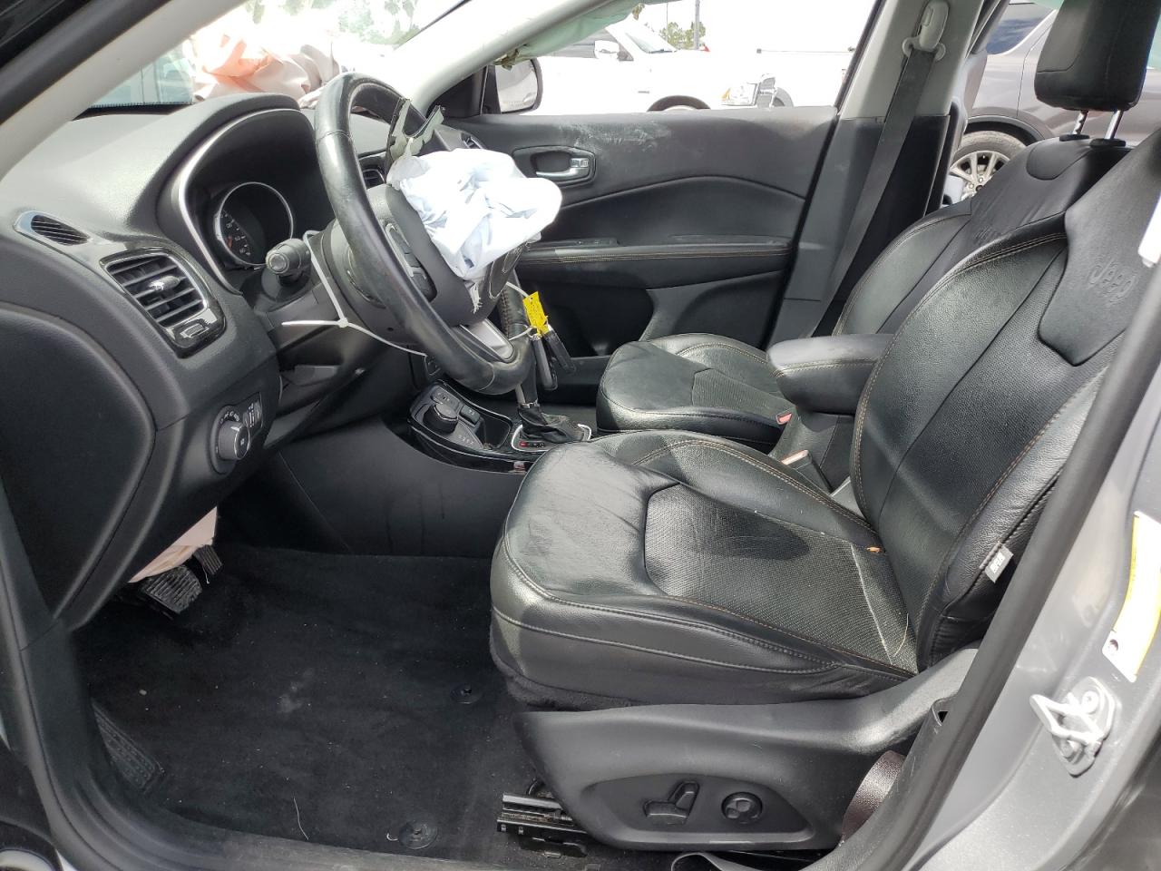 2018 Jeep Compass Limited VIN: 3C4NJDCB2JT290947 Lot: 81925265