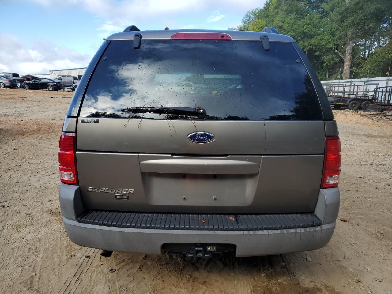 2002 Ford Explorer Xls VIN: 1FMZU62E92UA66044 Lot: 81935235