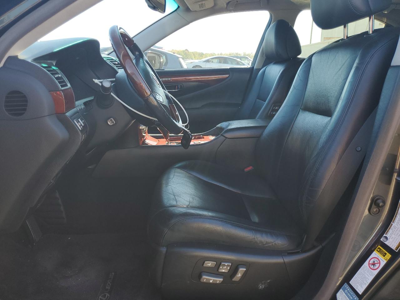 2011 Lexus Ls 460 VIN: JTHBL5EF2B5104097 Lot: 84960545