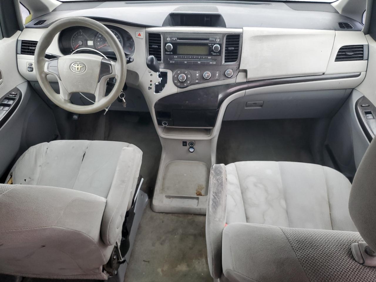 2013 Toyota Sienna VIN: 5TDZK3DC8DS401287 Lot: 85548855