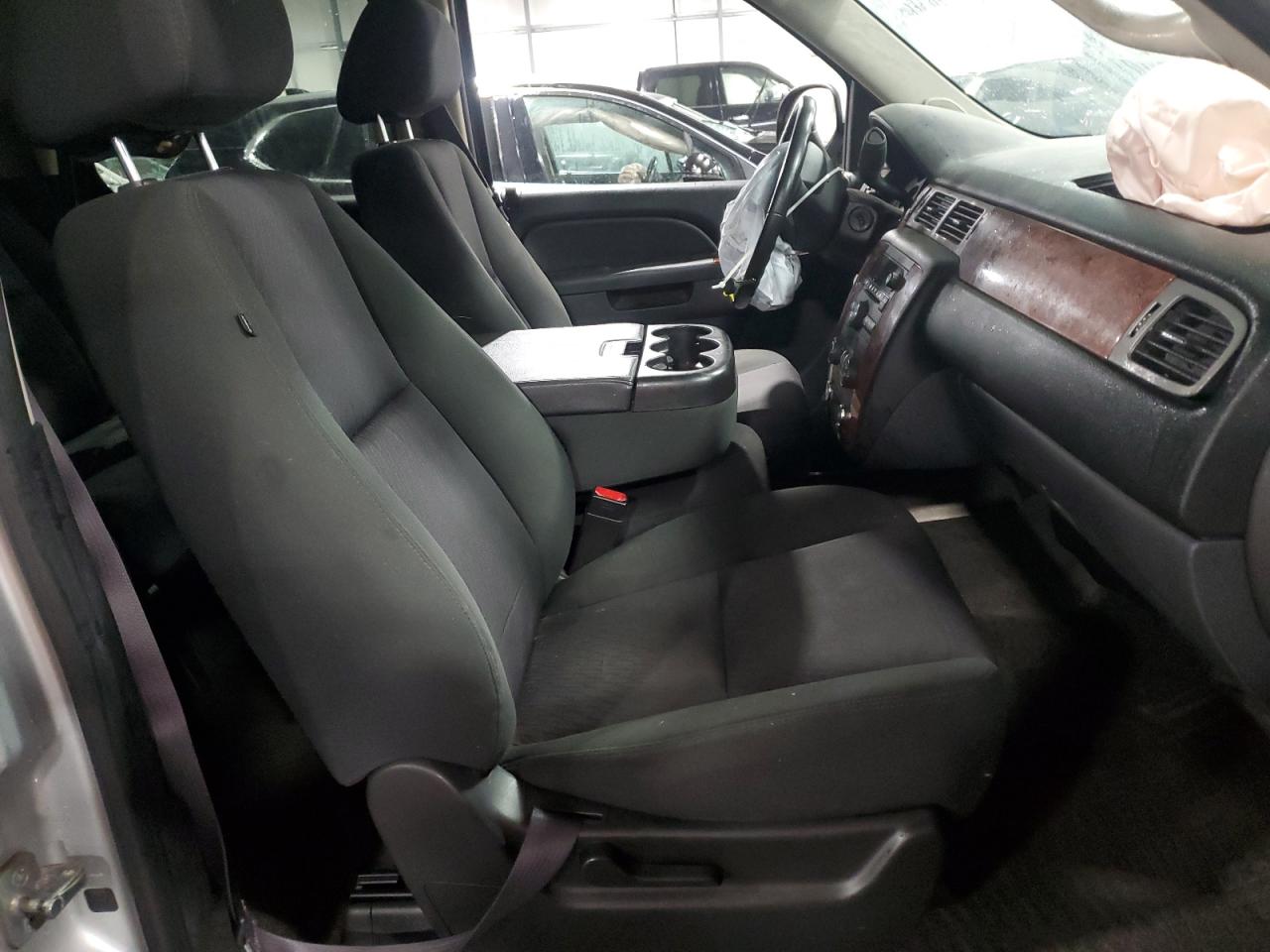 2013 Chevrolet Tahoe K1500 Ls VIN: 1GNSKAE07DR192690 Lot: 90411375