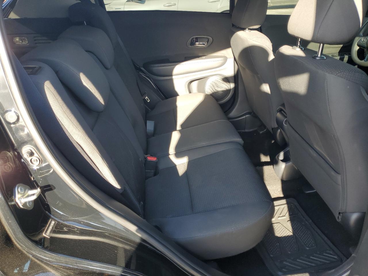 2019 Honda Hr-V Lx VIN: 3CZRU5H33KG708386 Lot: 85298025