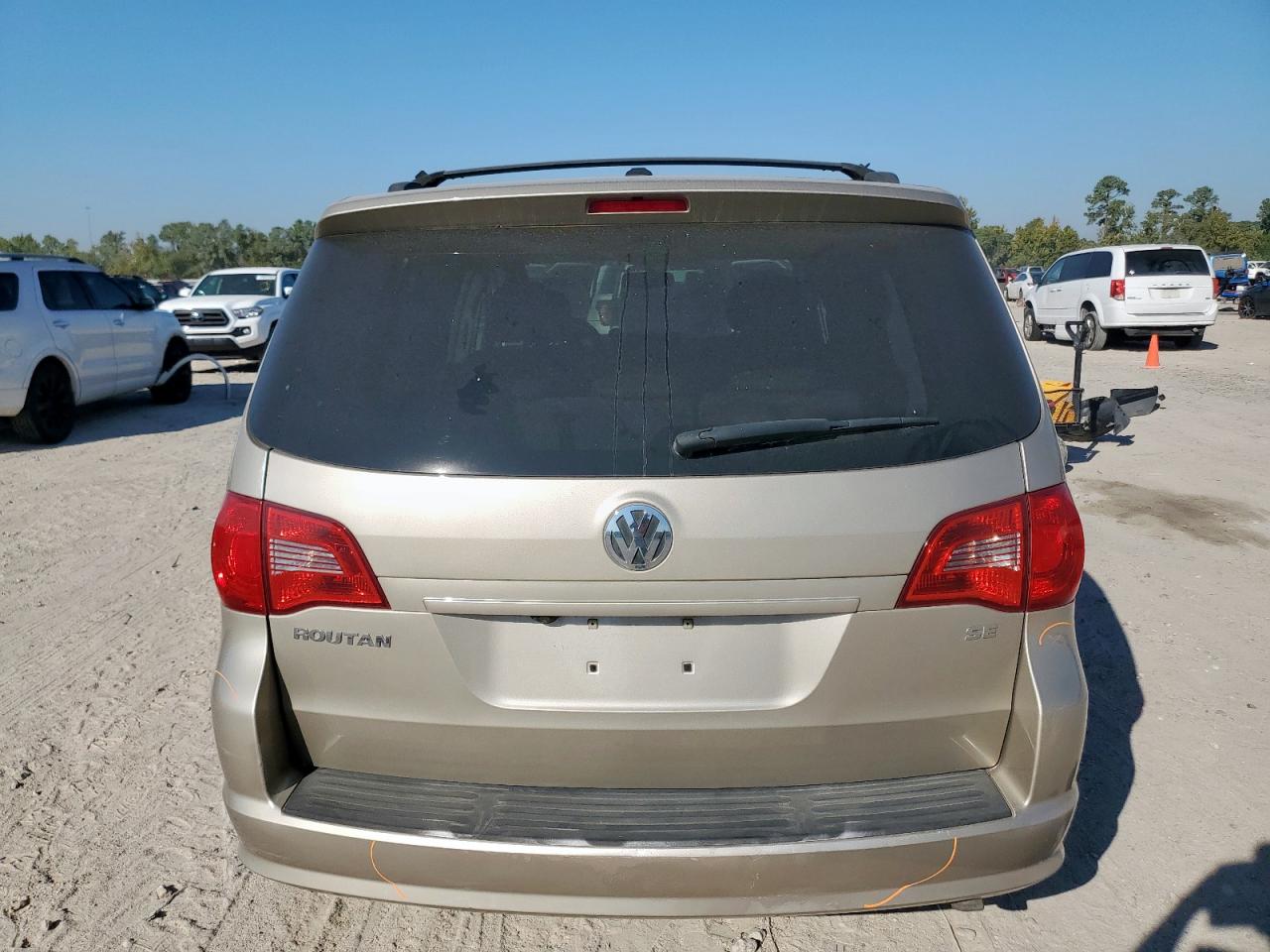 2009 Volkswagen Routan Se VIN: 2V8HW341X9R554871 Lot: 82442825