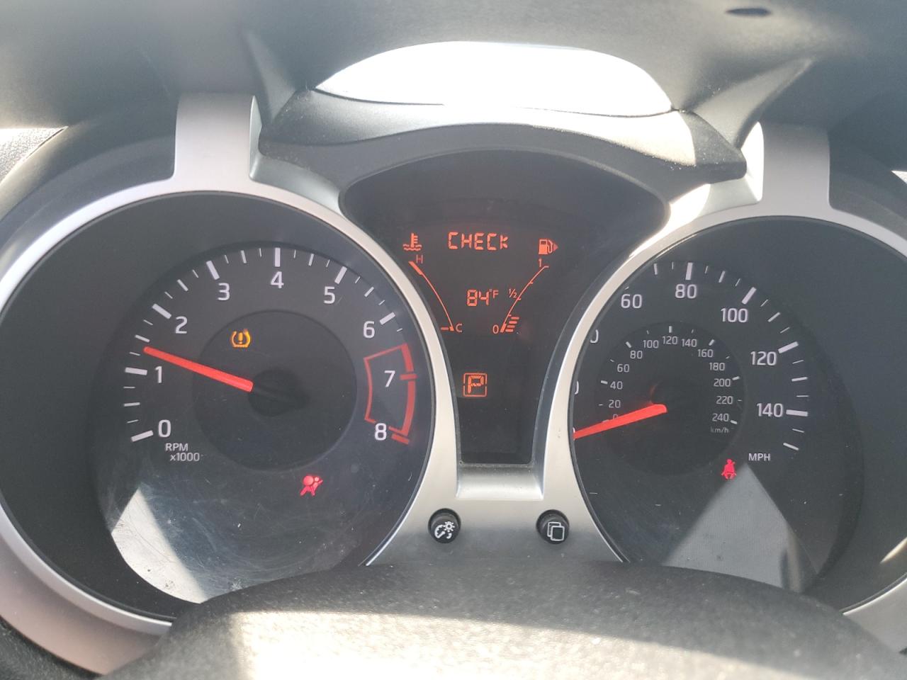 2014 Nissan Juke S VIN: JN8AF5MR4ET350041 Lot: 85702665