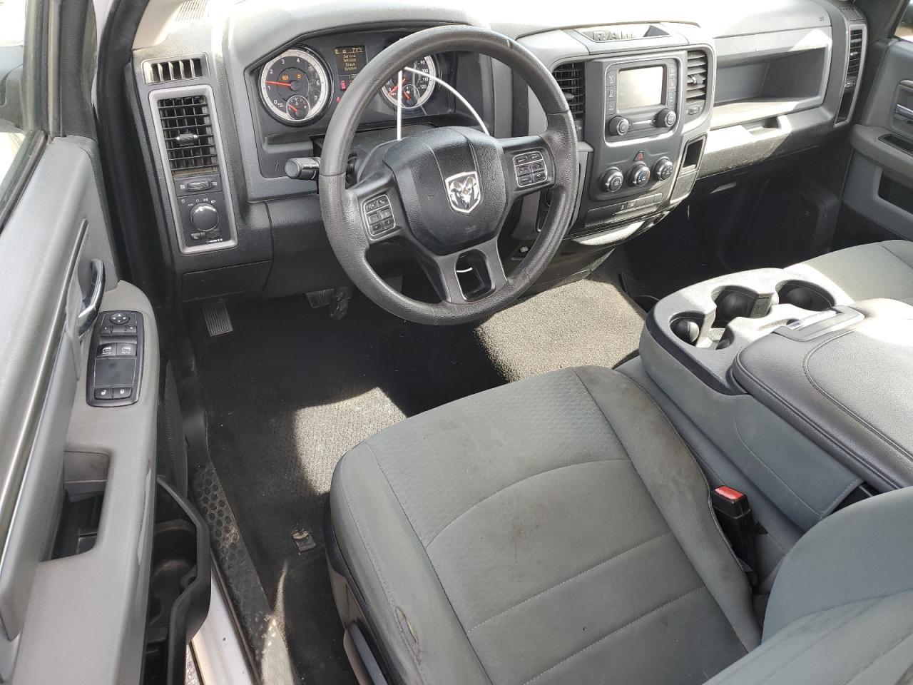 2019 Ram 1500 Classic Tradesman VIN: 3C6JR6DT1KG506072 Lot: 86143835