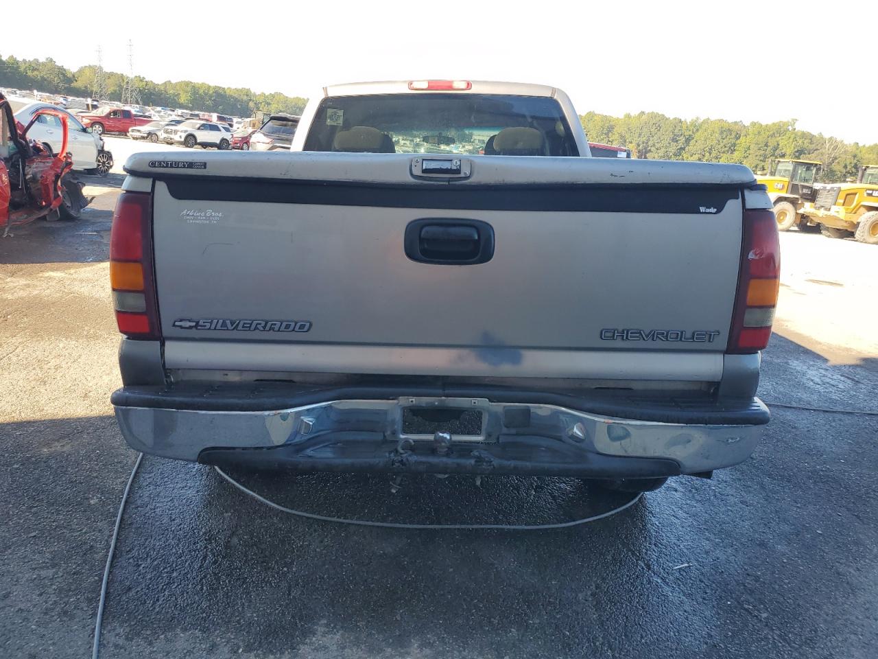 2000 Chevrolet Silverado C1500 VIN: 2GCEC19T9Y1249882 Lot: 84471475