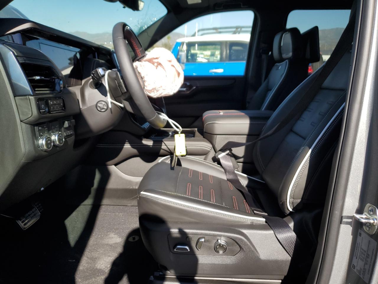 2025 GMC Yukon Xl At4 Ultimate VIN: 1GKS2WR8XSR339544 Lot: 90652345