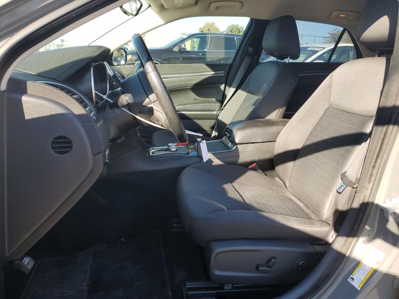 2019 Chrysler 300 Touring VIN: 2C3CCAAG1KH601538 Lot: 86243945