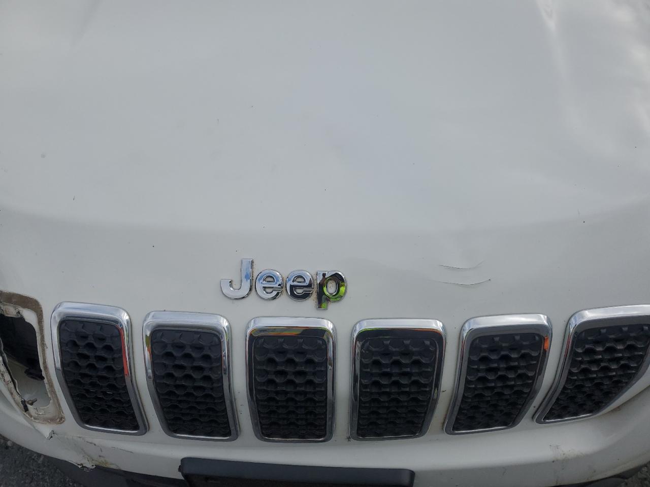 2020 Jeep Cherokee Latitude Plus VIN: 1C4PJLLB6LD614557 Lot: 90953975