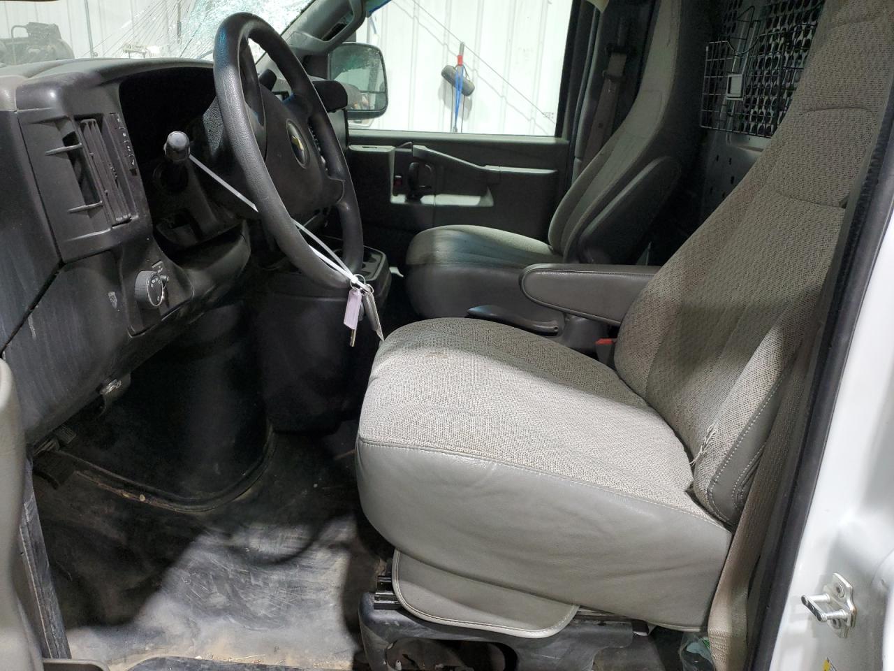 2019 Chevrolet Express G2500 VIN: 1GCWGAFG8K1288279 Lot: 85530085