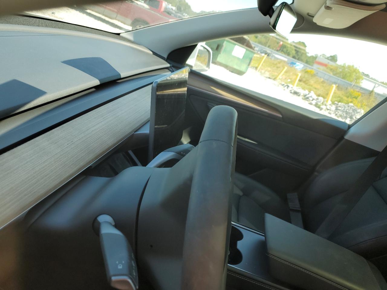 2024 Tesla Model Y VIN: 7SAYGDEE5RA328149 Lot: 86116235