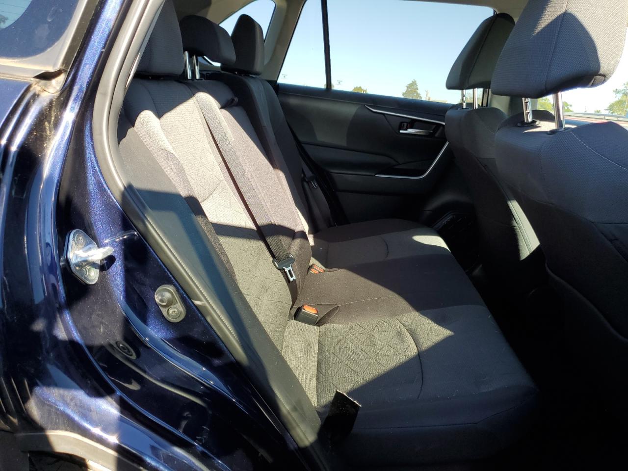 2021 Toyota Rav4 Xle VIN: 4T3RWRFV3MU031869 Lot: 84547175