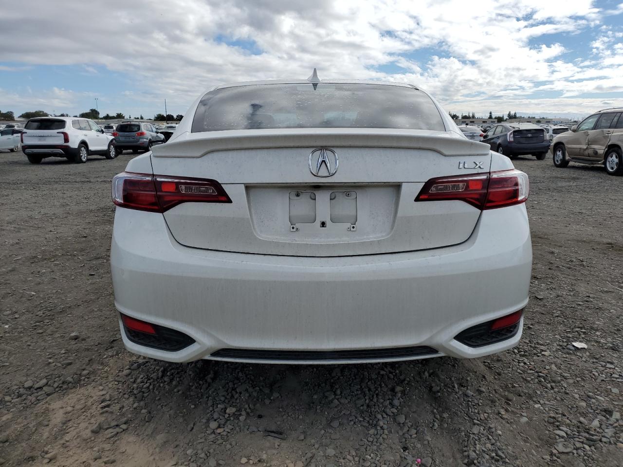 2018 Acura Ilx Base Watch Plus VIN: 19UDE2F31JA007925 Lot: 81933325