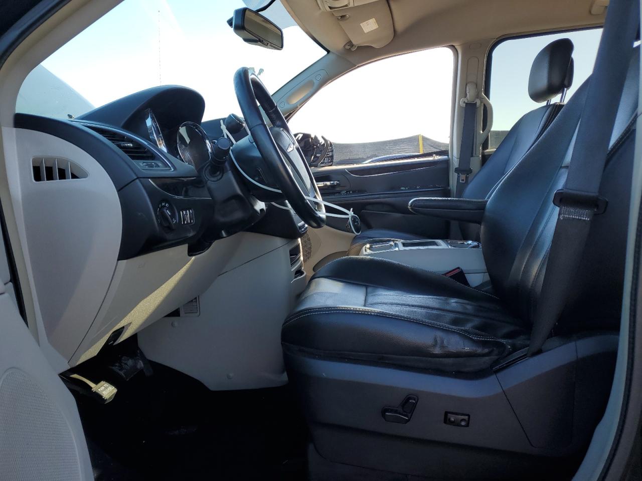 2014 Chrysler Town & Country Touring VIN: 2C4RC1BG6ER272127 Lot: 82590825