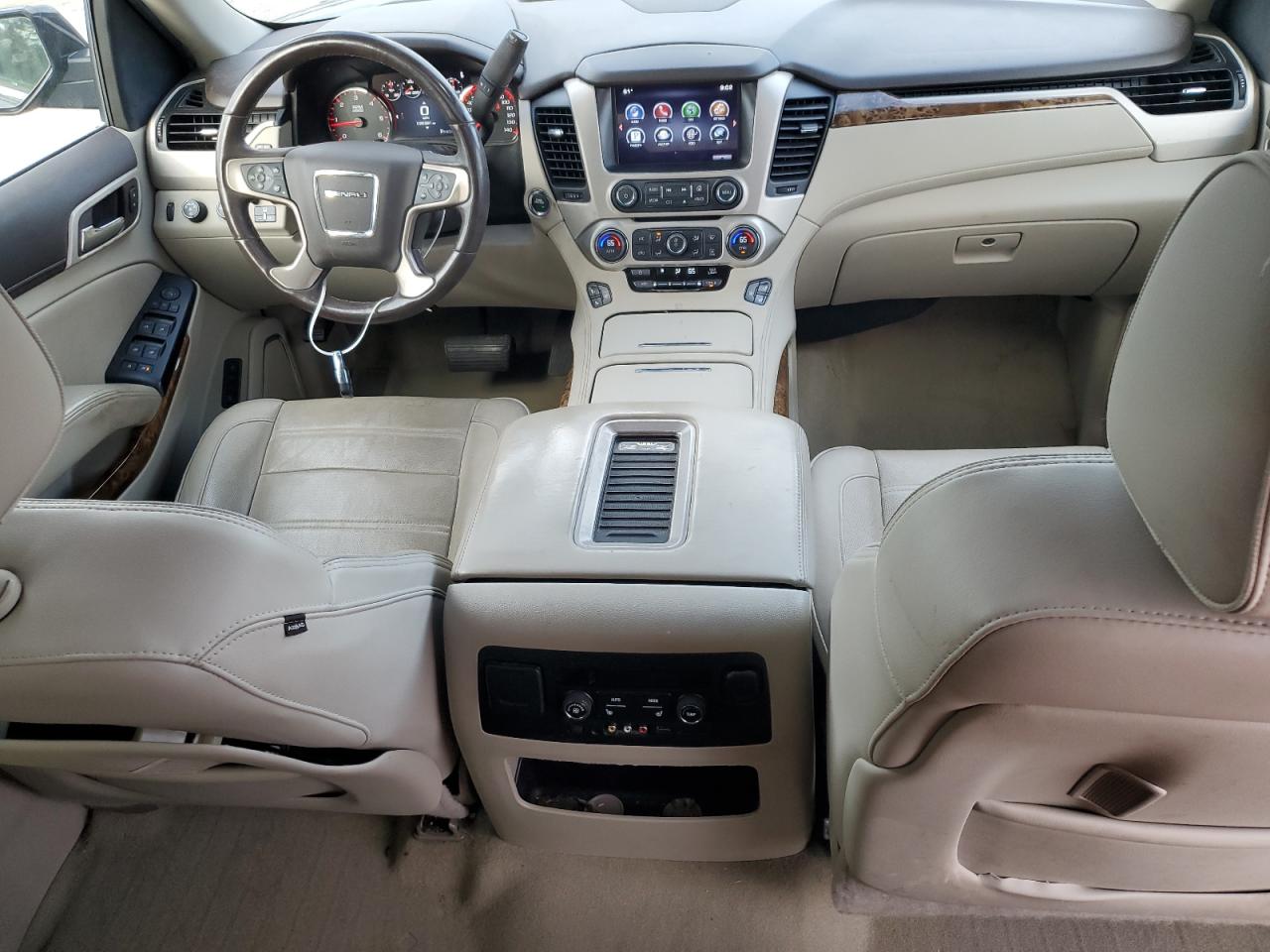 2015 GMC Yukon Denali VIN: 1GKS2CKJ2FR627835 Lot: 89673705