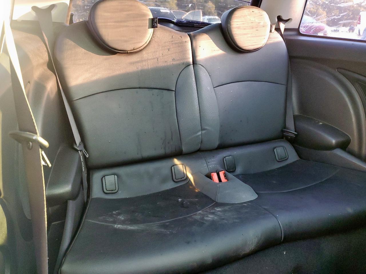 2010 Mini Cooper VIN: WMWMF3C50ATZ23875 Lot: 84464635