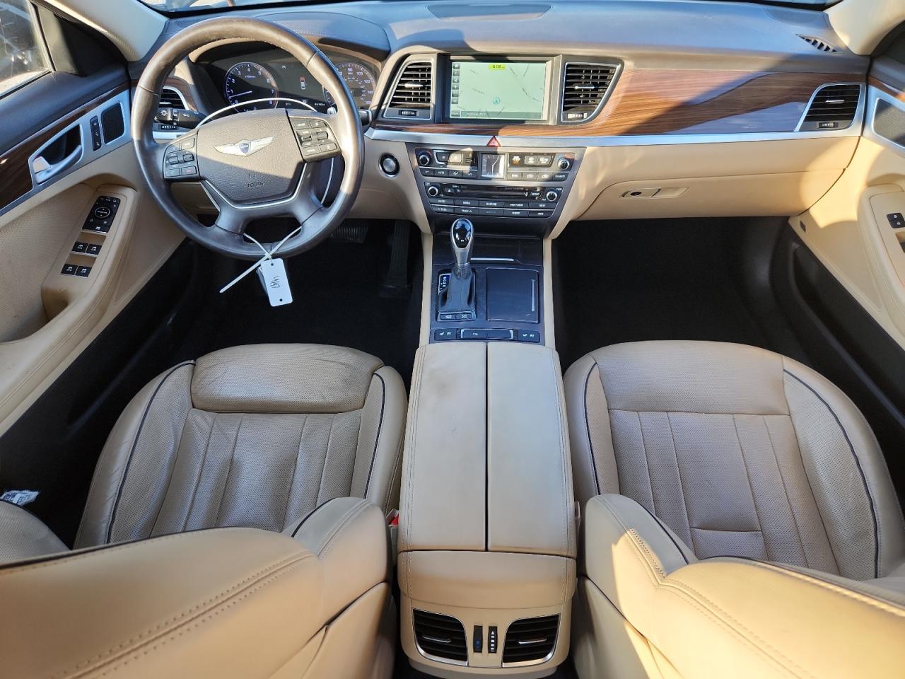 2015 Hyundai Genesis 3.8L VIN: KMHGN4JE9FU082518 Lot: 84450465