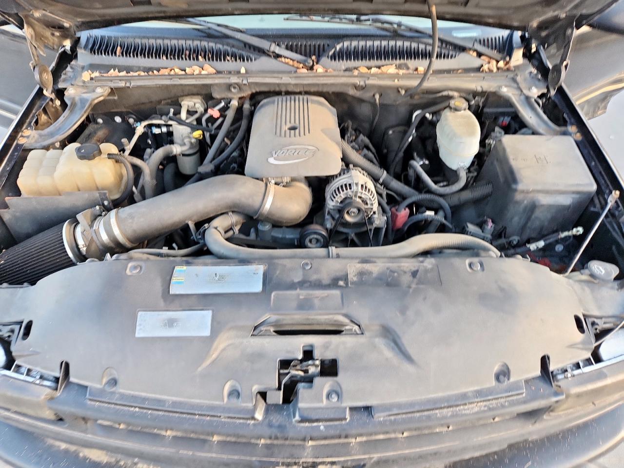 2005 Chevrolet Tahoe C1500 VIN: 1GNEC13V25R240252 Lot: 82318705