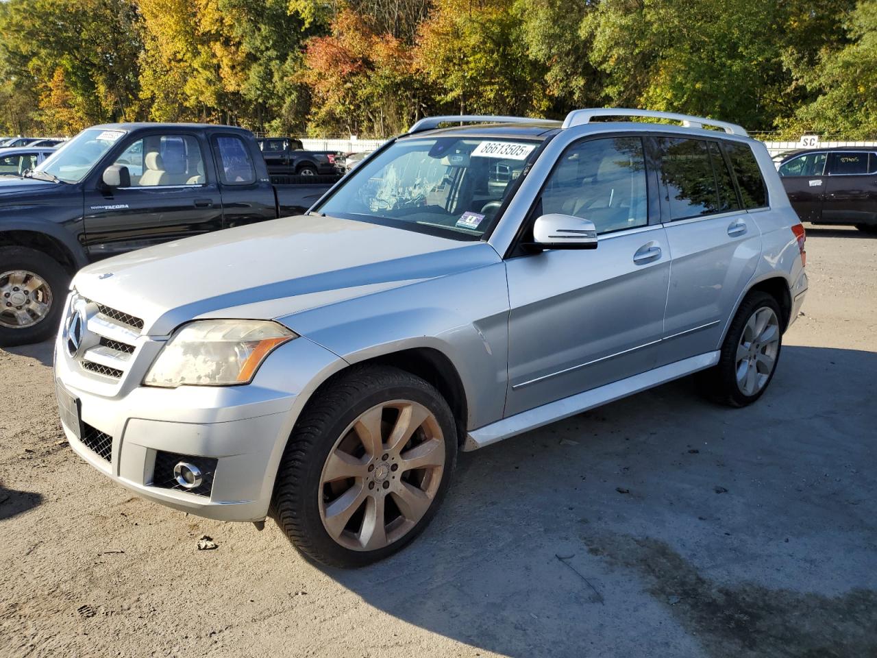2010 MERCEDES-BENZ GLK-CLASS SILVER VIN: WDCGG8HB6AF323282